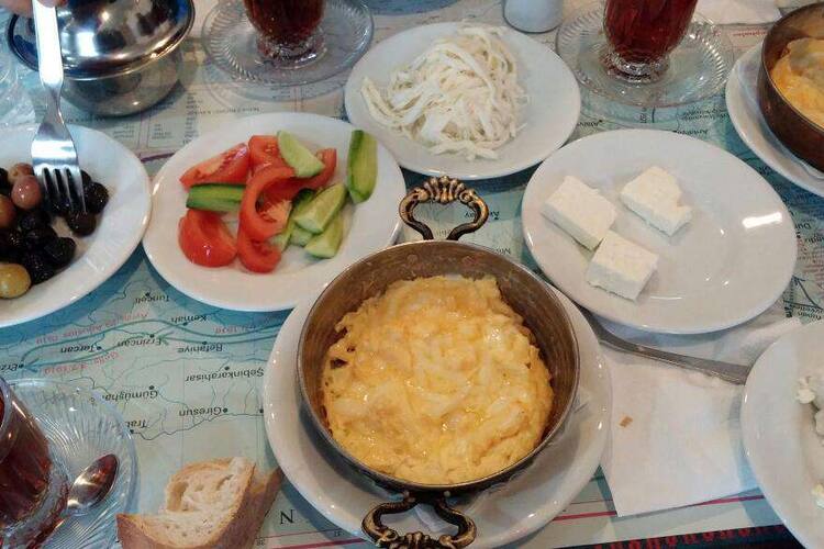 Nostoni Kurufasulye Ve Karadeniz Yemekleri Cavusbasi Istanbul